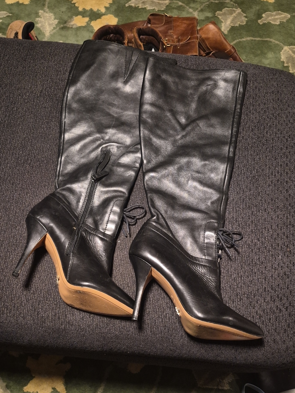 Pour La Victoire Black Leather Knee-High Stiletto Boots
